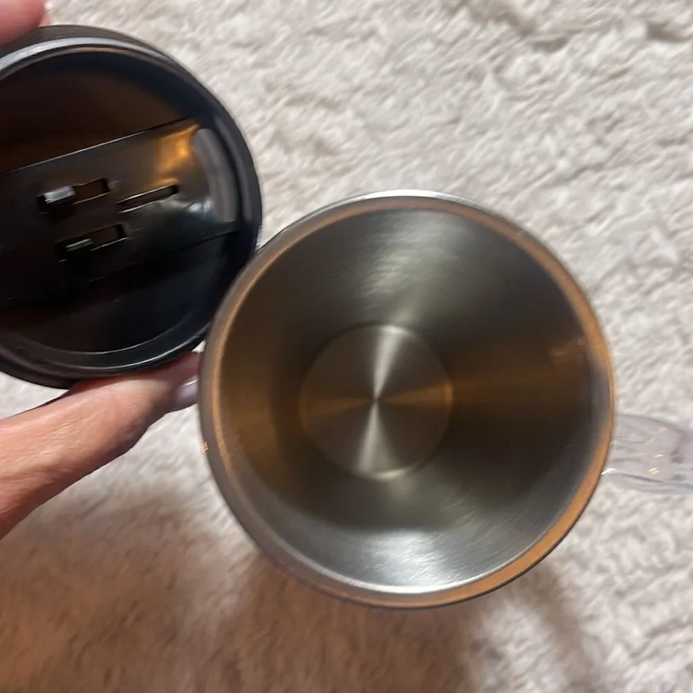 Slitheryn  insulated mug with lid and handle